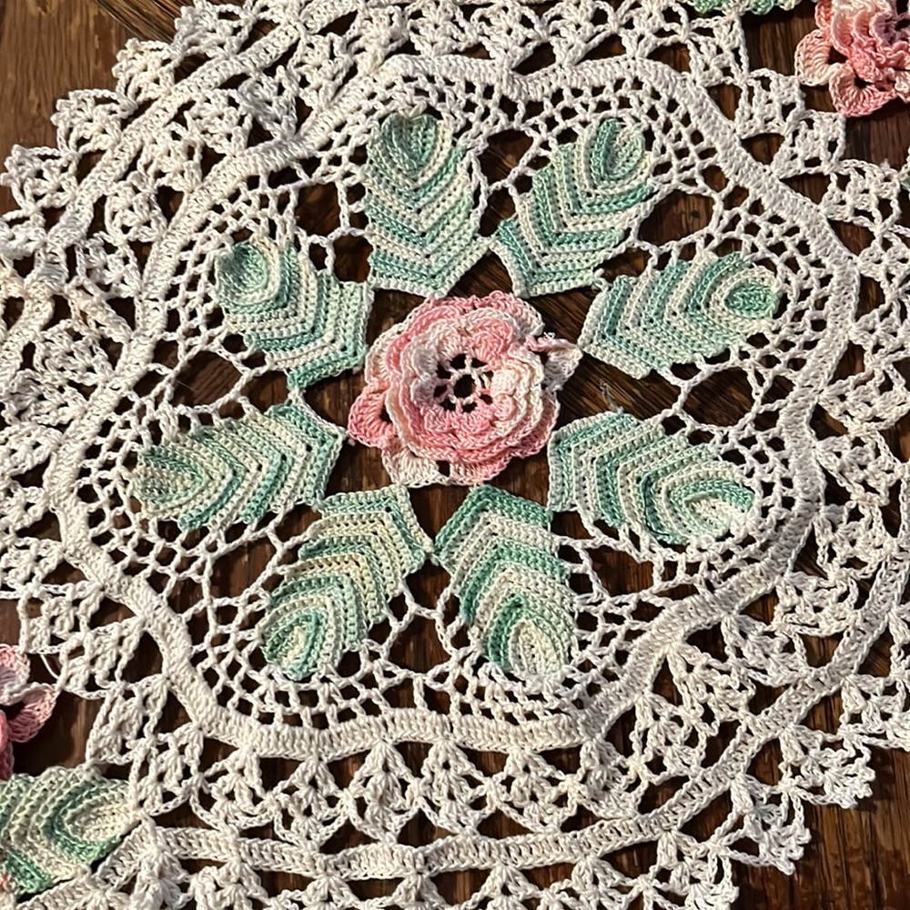 Vintage Pink and Green Crochet Floral Table Runner - Picture 3 of 6